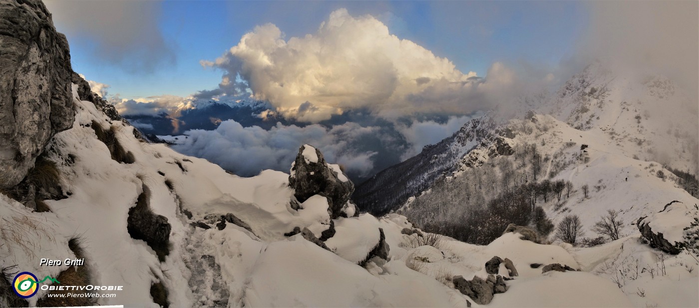 92 Il Passo di Grialeggio nella luce e nei colori del tramonto.jpg